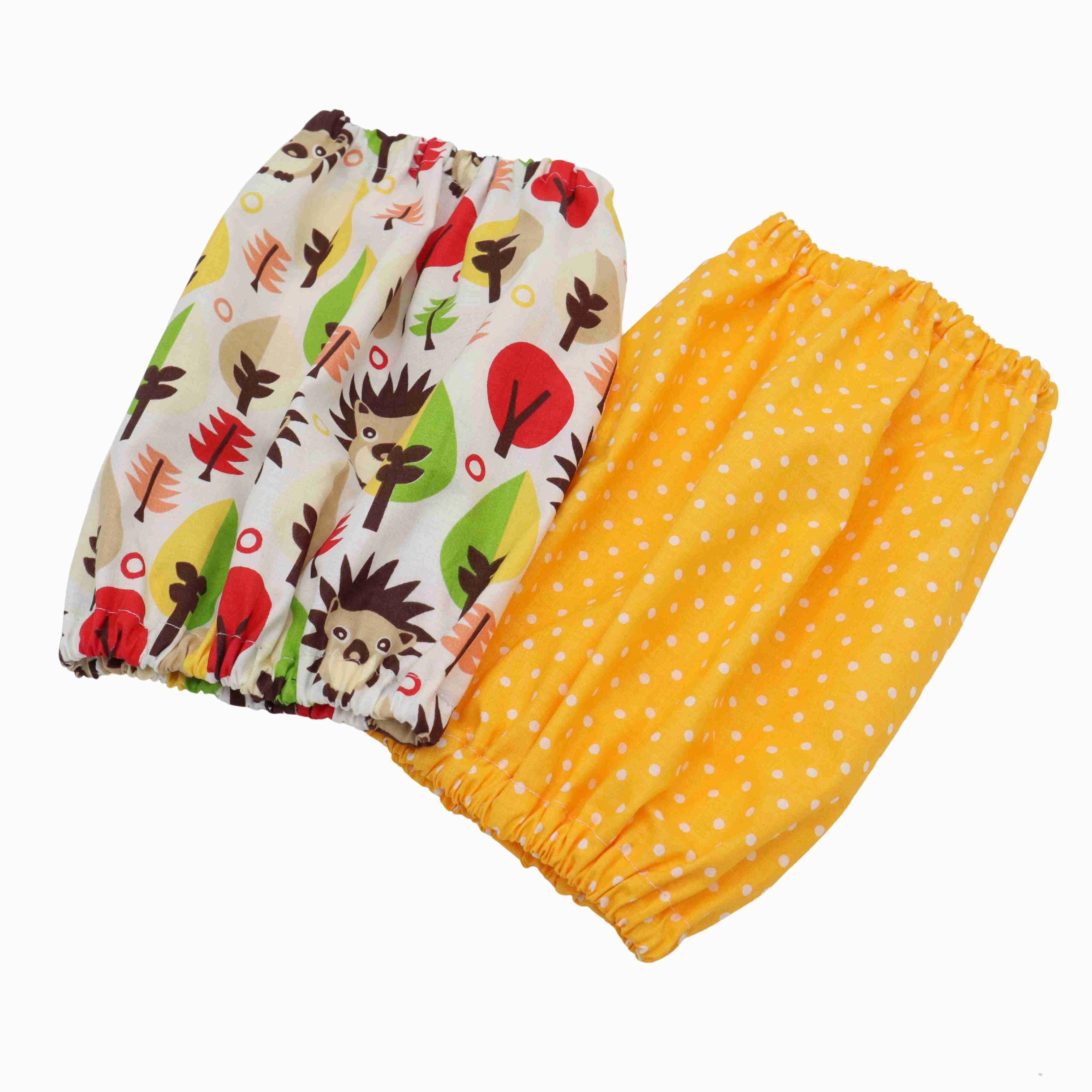 Cotton Dog Snood | Hedgehog in White